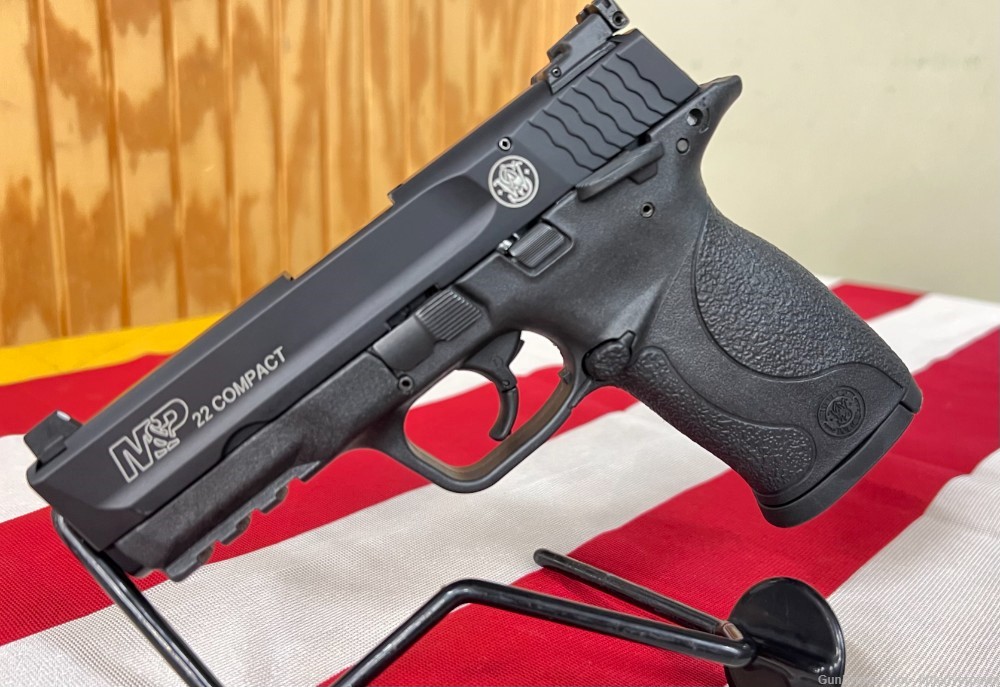 Smith & Wesson M&P 22 Compact -img-4