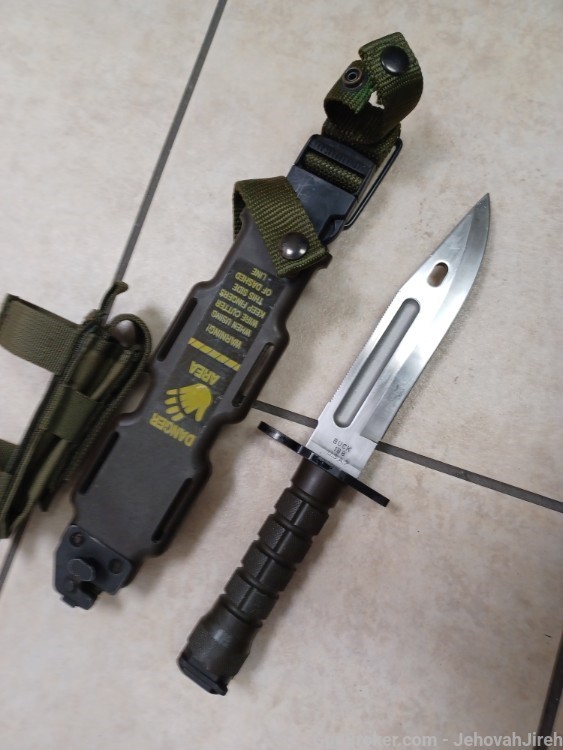 Buck Phrobus M9 wire cutter survival bayonet -img-11