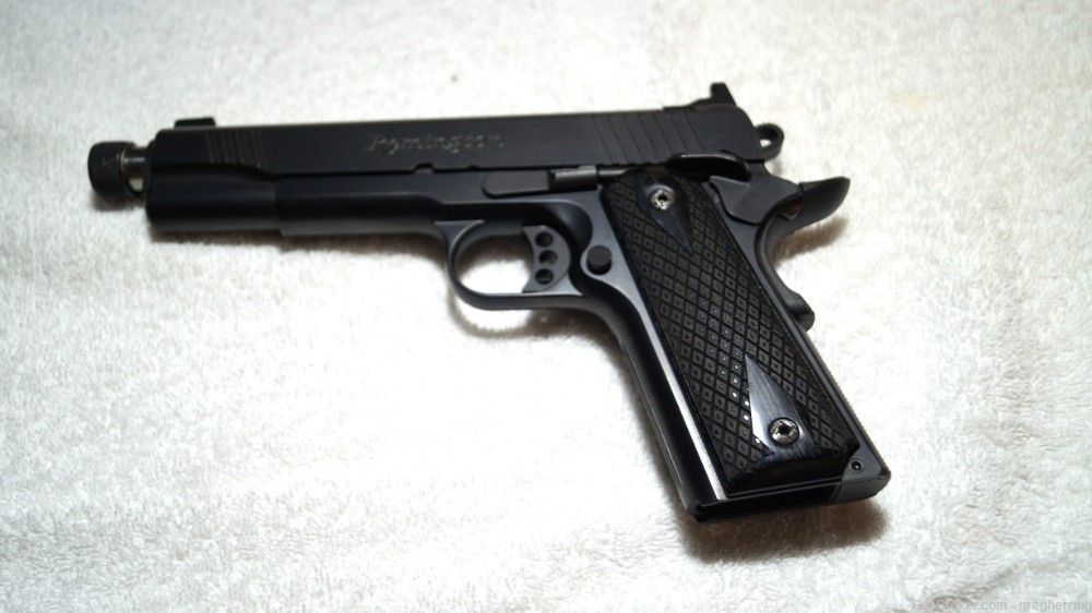 Remington 1911 R-1 Enhanced with 2 magazines and Case-img-1