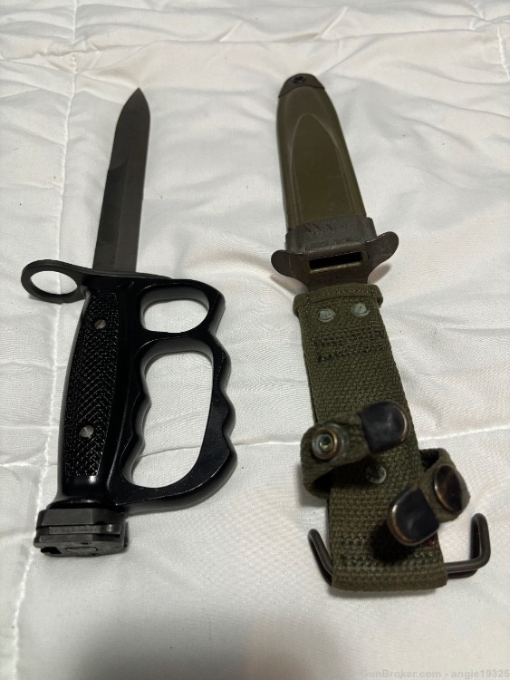 Ar 15  m16 M7 bayonet w knuckles and scabbard -img-6