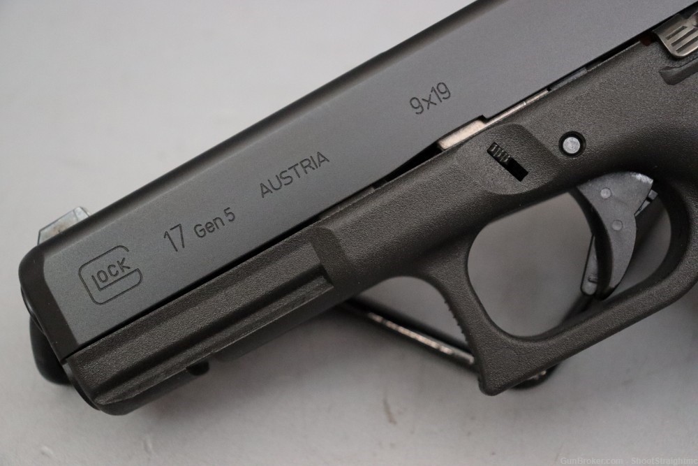 Glock 17 Gen5 9mm 4.49" w/Box-img-2