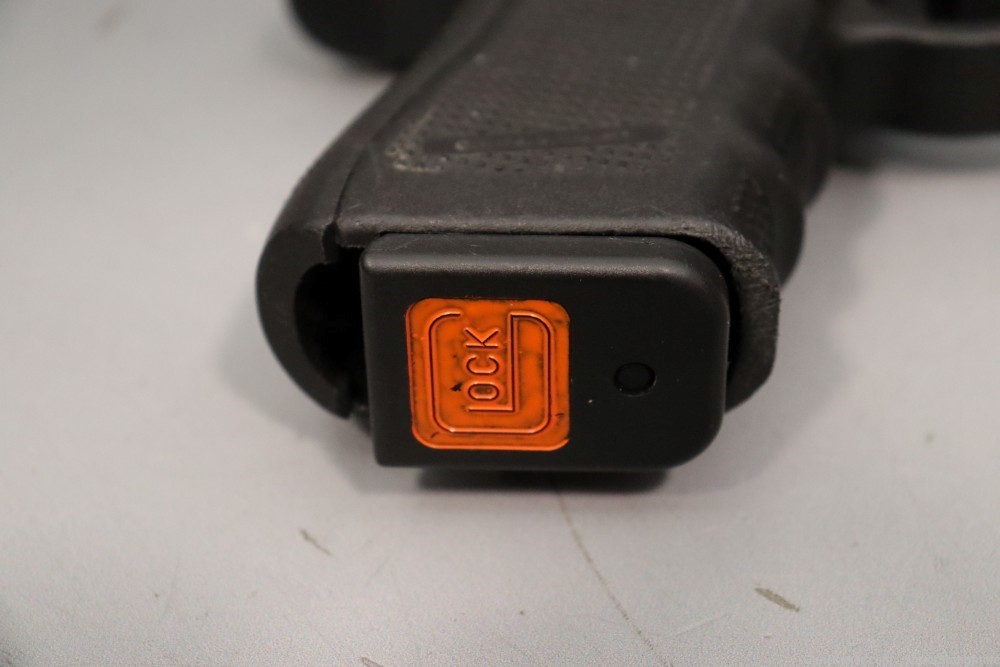 Glock 23 Gen 4 4.02" .40 S&W w/Box -img-16