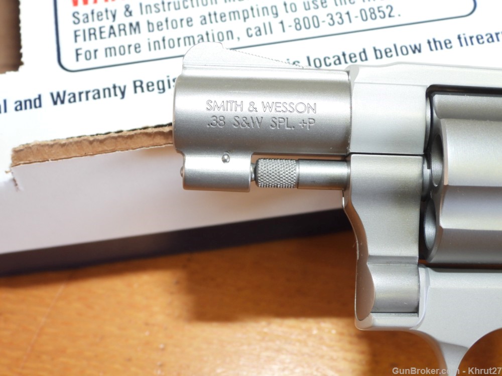 S&W M637, .38 SPL+P Revolver 5 Shot, Stainless-img-8