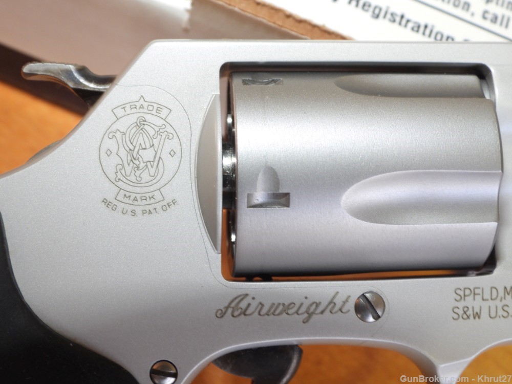 S&W M637, .38 SPL+P Revolver 5 Shot, Stainless-img-10
