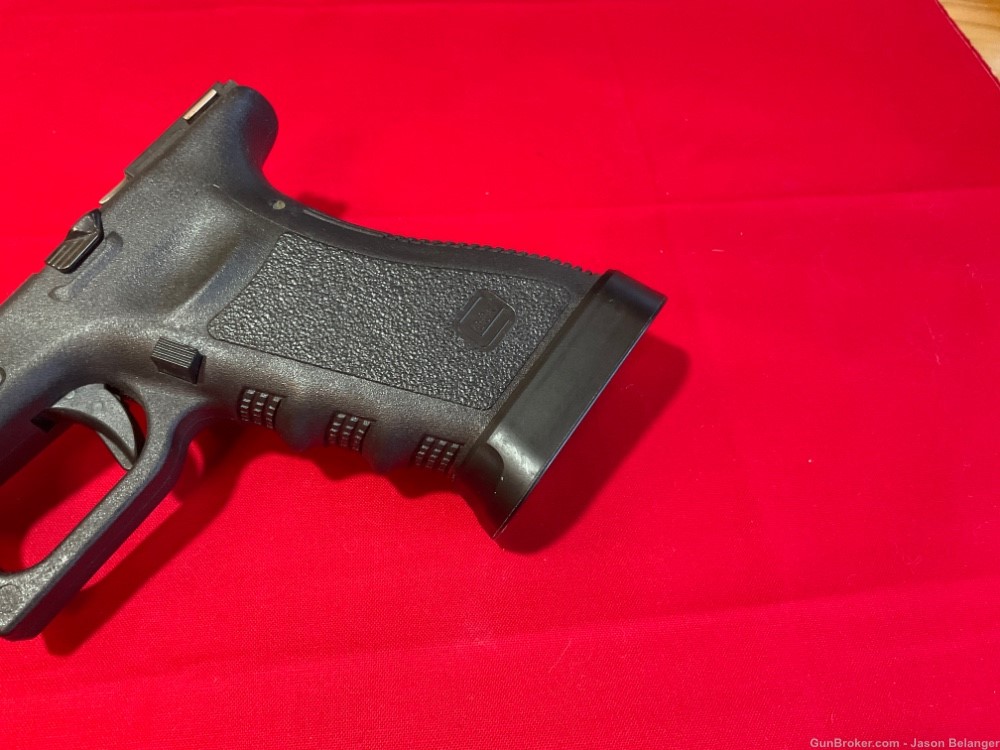 Glock 17, 22 , 34 Gen 3 Frame with upgrades in Excellent Condition -img-6