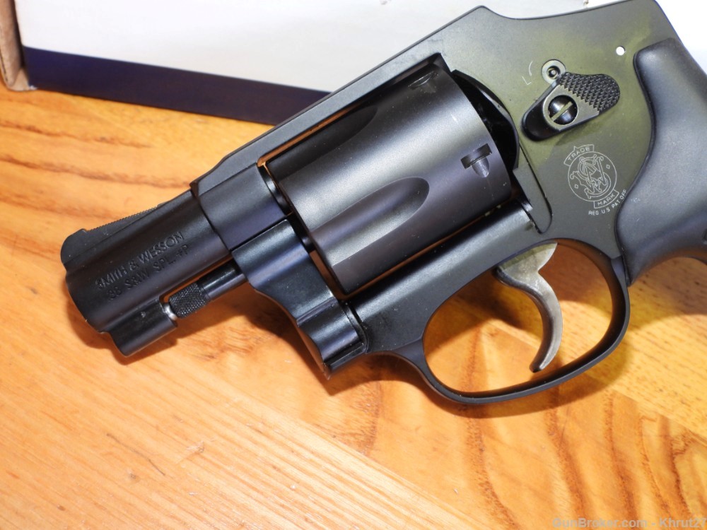  S&W M442, .38 SPL+P Revolver 5 Shot-img-4