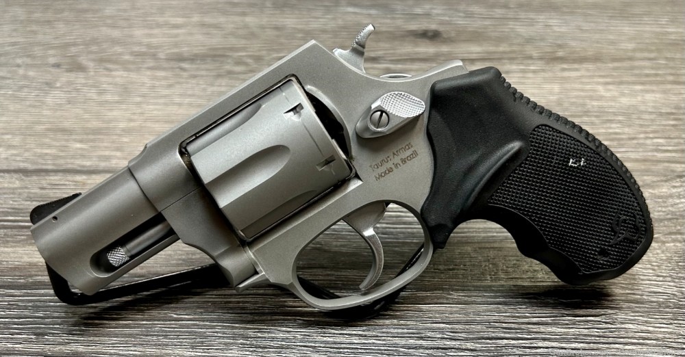Taurus 856 .38 Special Revolver *Excellent Condition*-img-0