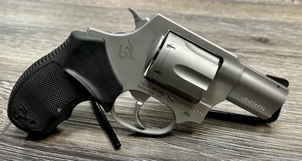 Taurus 856 .38 Special Revolver *Excellent Condition*-img-1