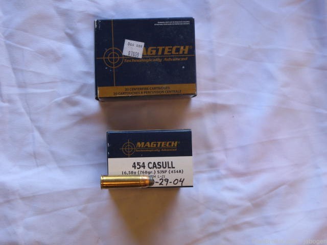 40 rounds of 454 Casull ammunition.  260 grains soft point.-img-1