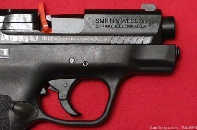 Smith&Wesson M&P Shield M 2.0 In 40 S&W Two Mags Compact 3"BBL New In Box -img-7