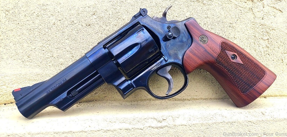 Smith & Wesson Classics Model 29 .44 Magnum Revolver Blued 4" 150254-img-1