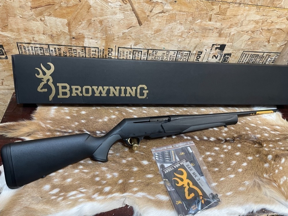 Browning BAR MK3 7mm Rem Mag semi Auto rifle 24” new in box -img-0