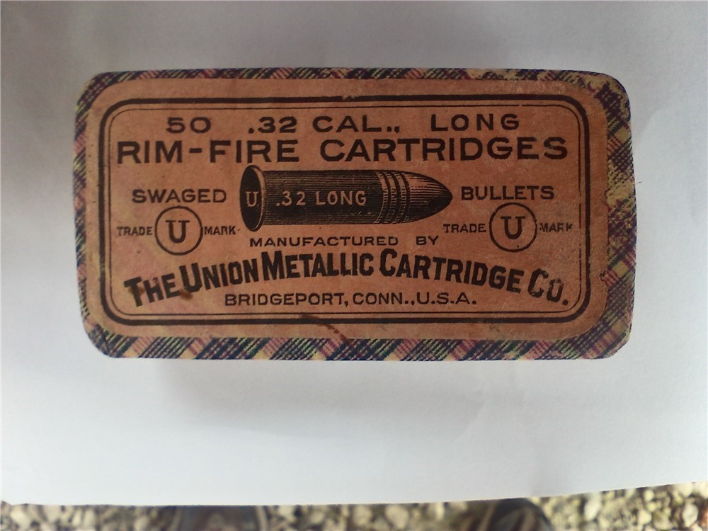 Sealed box 32 Rim Fire Long Union Metallic Cartridges-img-0