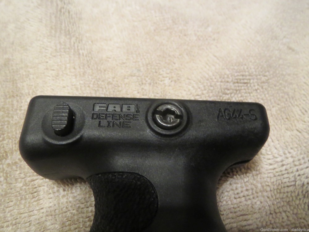 FAB DEFENSE AG-44S Quick Release Ergonomic Foregrip-img-4