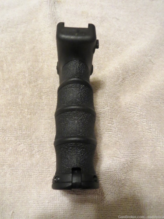 FAB DEFENSE AG-44S Quick Release Ergonomic Foregrip-img-2