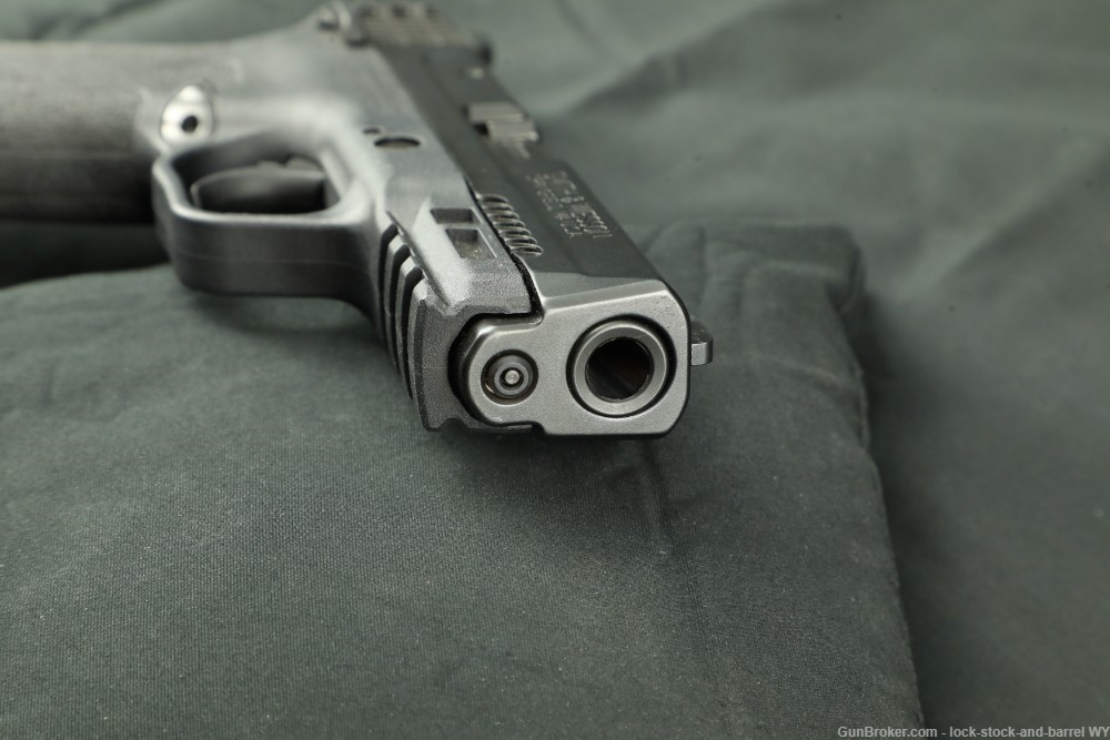 Smith & Wesson S&W M&P9 Shield EZ M2.0 9mm 3.68” Pistol w/ 3 Magazines-img-13