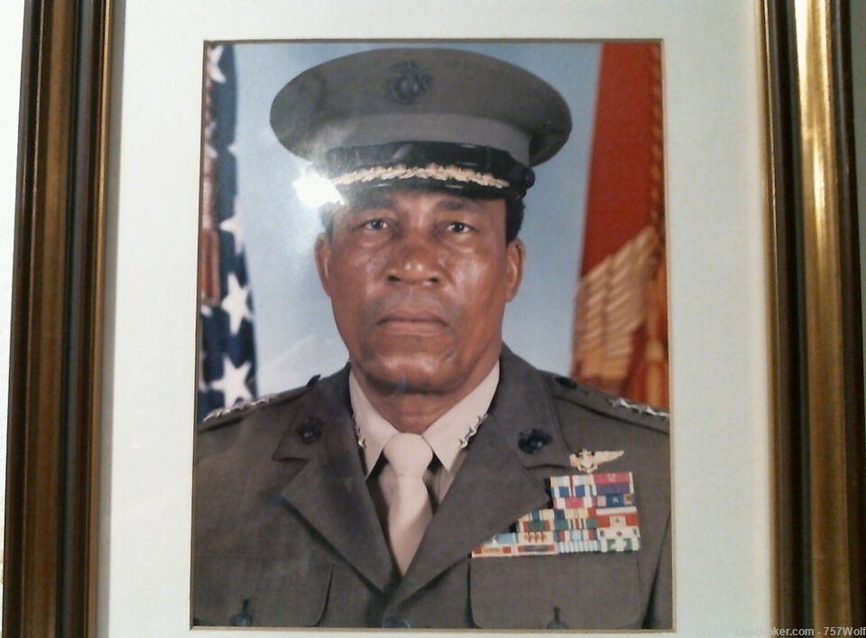 Lg. Signed Photo Lt. Gen. Frank E Petersen First USMC African-American Gen.-img-1