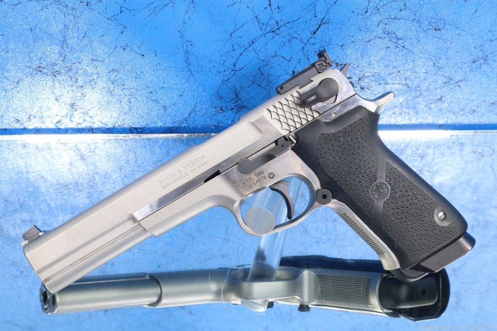 SMITH AND WESSON TARGET CHAMPION 9MM MADE FOR EUROPEAN MARKET S&W 5906-img-1