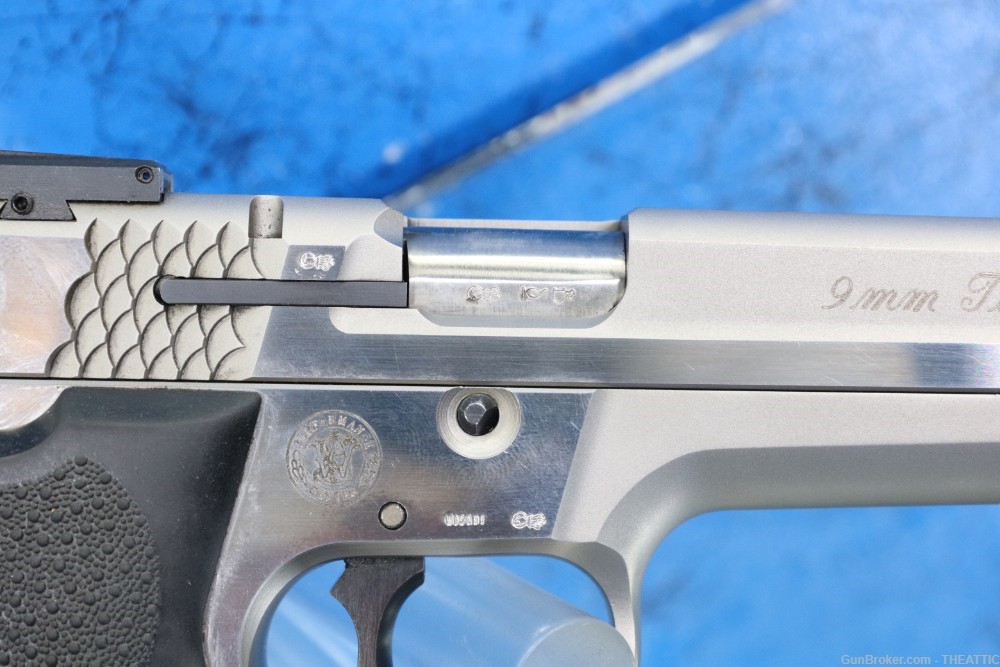 SMITH AND WESSON TARGET CHAMPION 9MM MADE FOR EUROPEAN MARKET S&W 5906-img-35