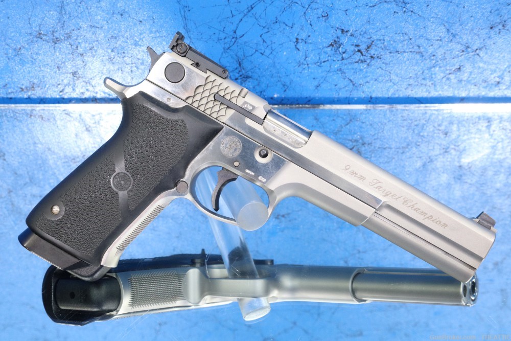 SMITH AND WESSON TARGET CHAMPION 9MM MADE FOR EUROPEAN MARKET S&W 5906-img-30