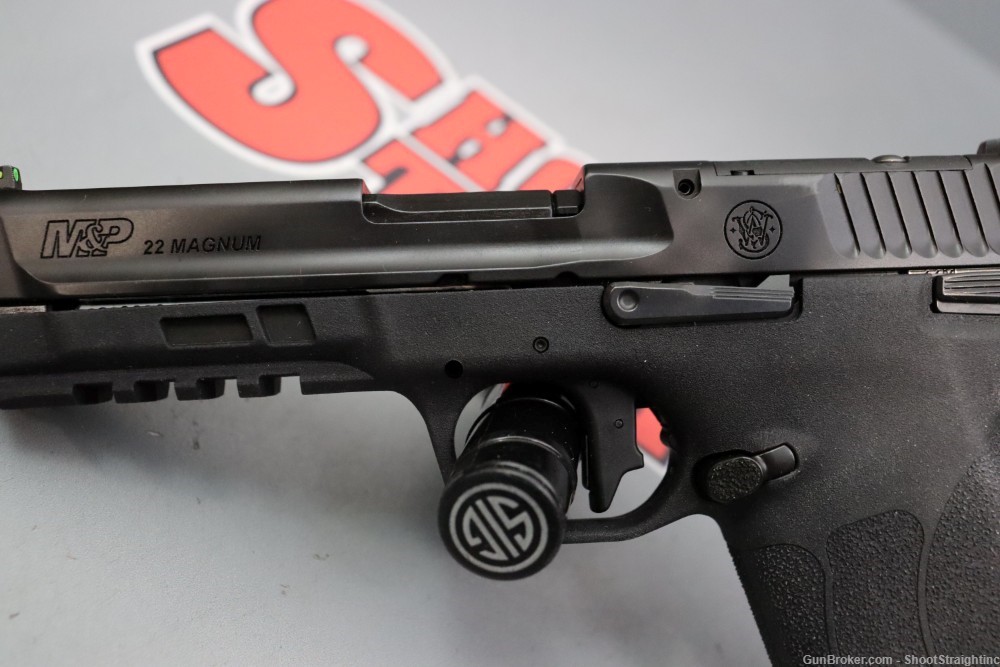 Smith & Wesson M&P 4.5" .22 Magnum w/Box -img-5