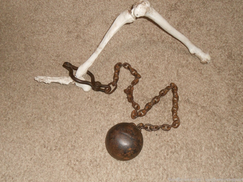 Antique 18th Century Prisoner's Iron Ball & Chain With Ankle Cuff Shackles -img-22