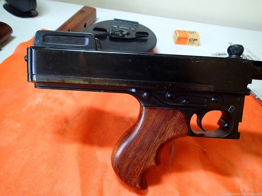 MGC Thompson M 1921 Chicago Type SMG – Model Gun Corporation Blank Firing G-img-6