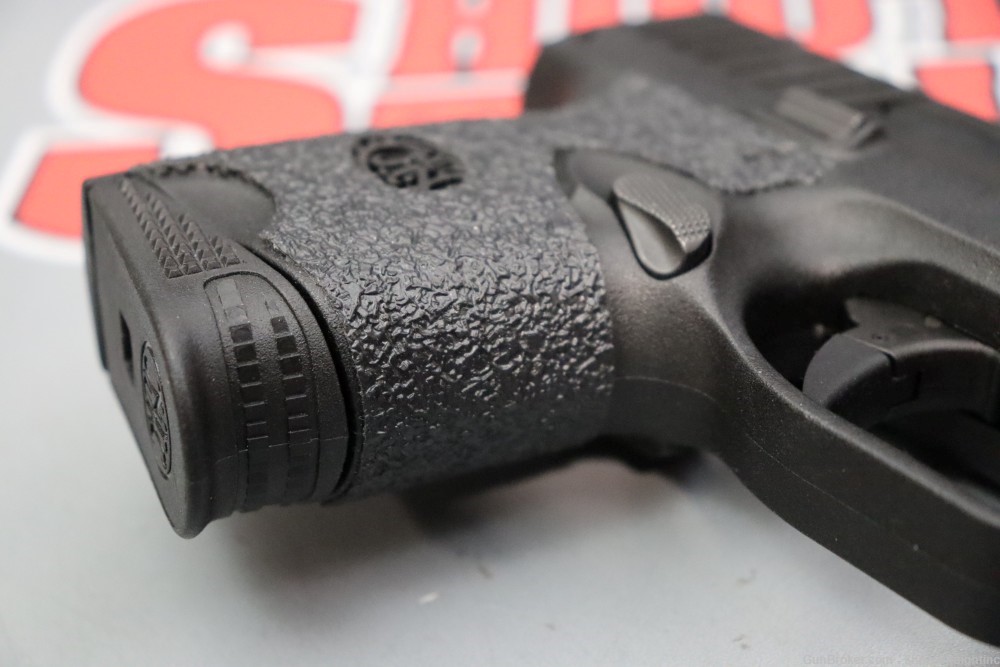 FNH FN 509C (Black) 3.7" 9mm w/Soft Case -img-17