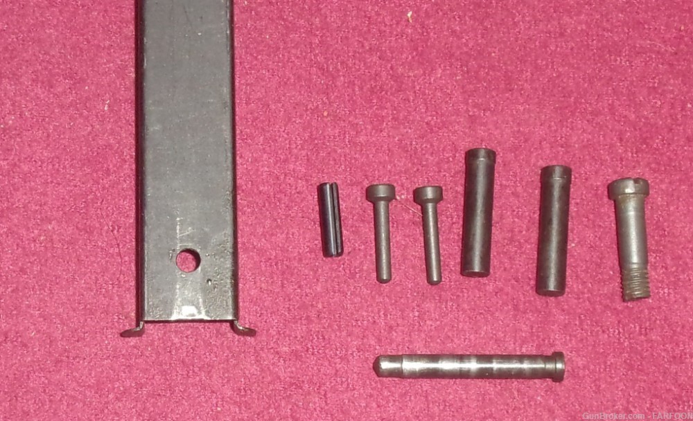 M1 GARAND HANDGUARD SPACER, FOLLOWER ARM PIN, & MISC. PINS & SCREWS-img-1
