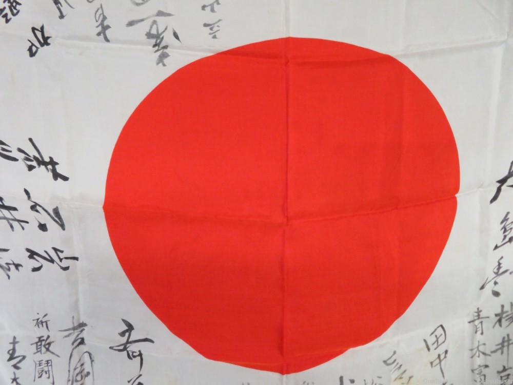 WWII JAPANESE HINOMARU MEATBALL FLAG W/ SIGNED KANJI CHARACTERS-img-9