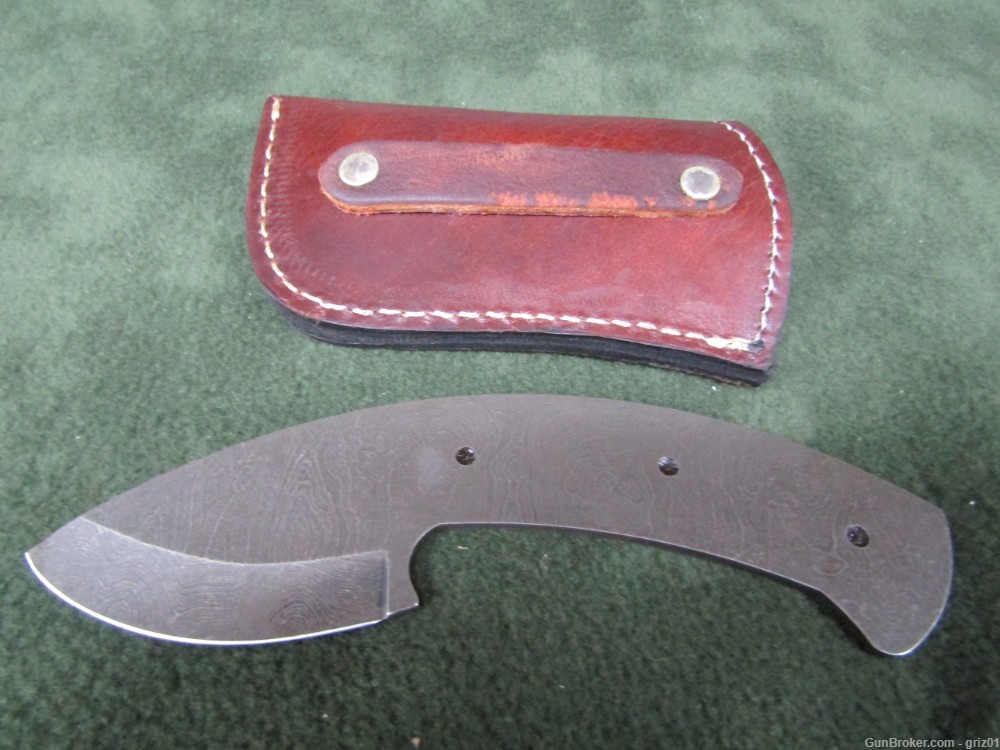 Custom American made Skinning Blade and Sheath - Damascus Steel-img-1