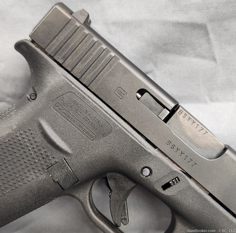 Glock 43X pistol 9mm with box and 2 magazines-img-2