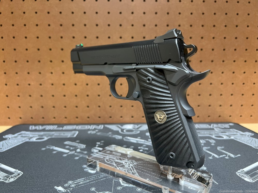 Wilson Combat Ultralight Carry Professional 9mm w/Two-Tone Finish-img-1