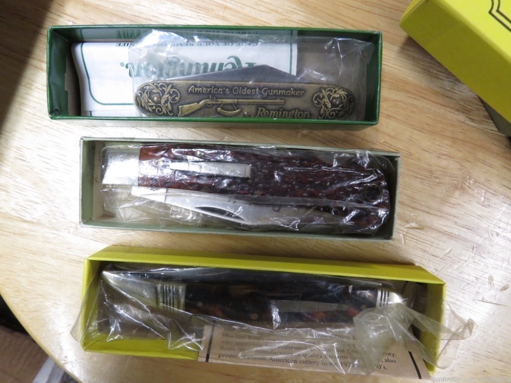 Remington Collector Pocket knives ( Three)-img-1