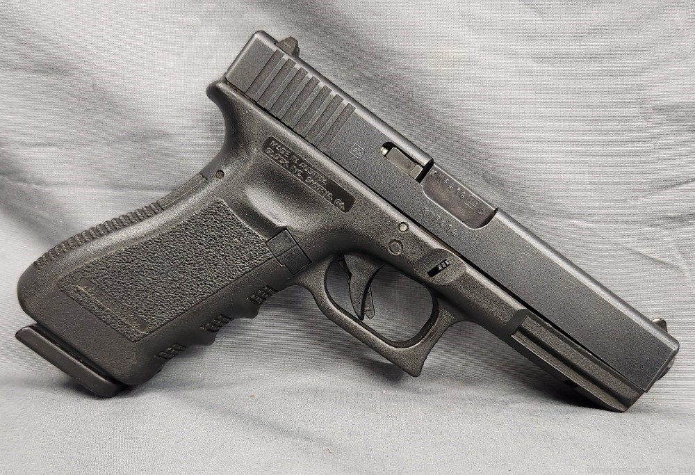 Glock 22 Gen 3 pistol .40 S&W with 3 mags-img-0