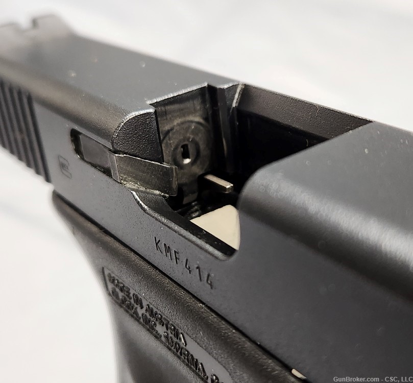 Glock 22 Gen 3 pistol .40 S&W with 3 mags-img-17