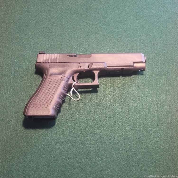 Glock 35 Gen 4, Safe Action, Longslide Size Pistol, 40SW, 5.31"-img-1