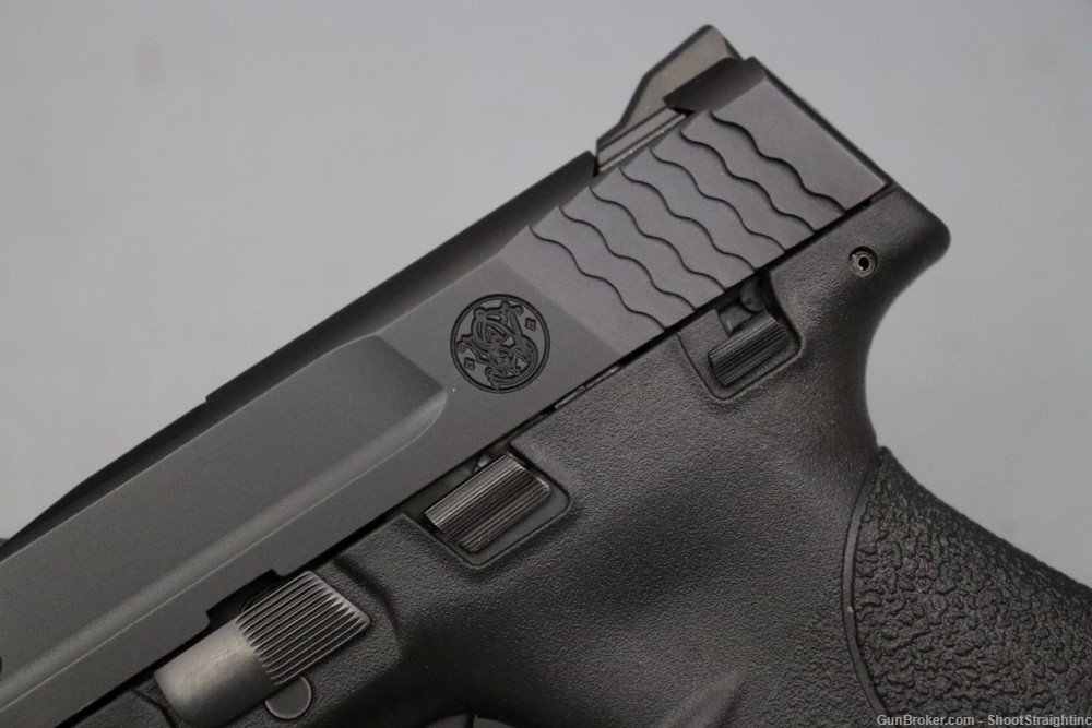 Smith & Wesson M&P9 Shield 9mm 3.1" w/Box-img-3