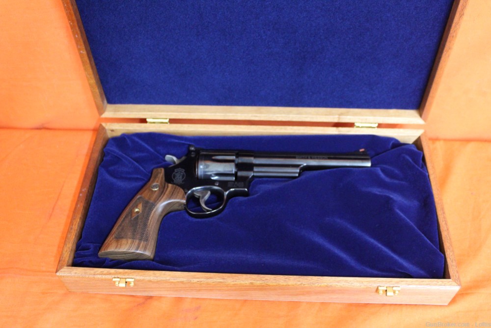 Smith & Wesson Model 29 .44mag NEW! Free Layaway!-img-2