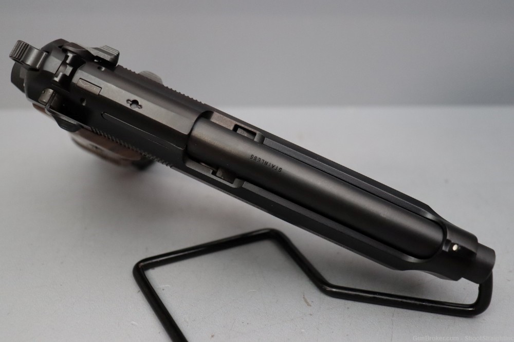 Beretta M9A1 9mm 4.9" w/case -img-12
