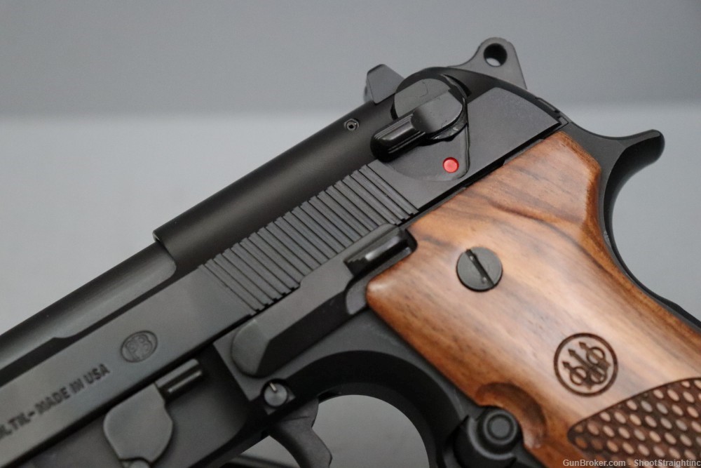 Beretta M9A1 9mm 4.9" w/case -img-7
