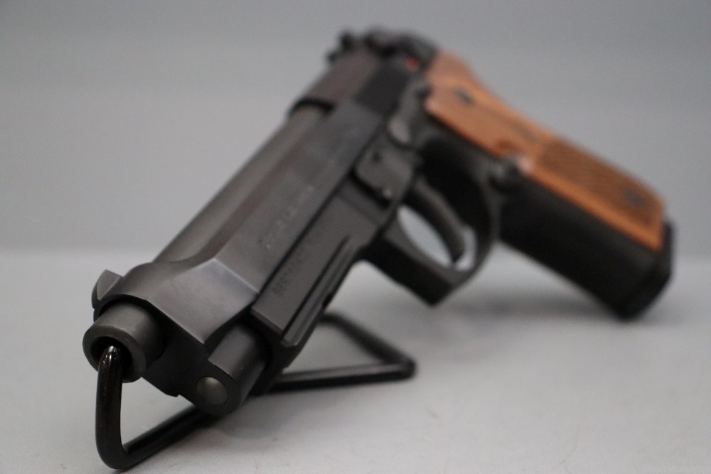 Beretta M9A1 9mm 4.9" w/case -img-5