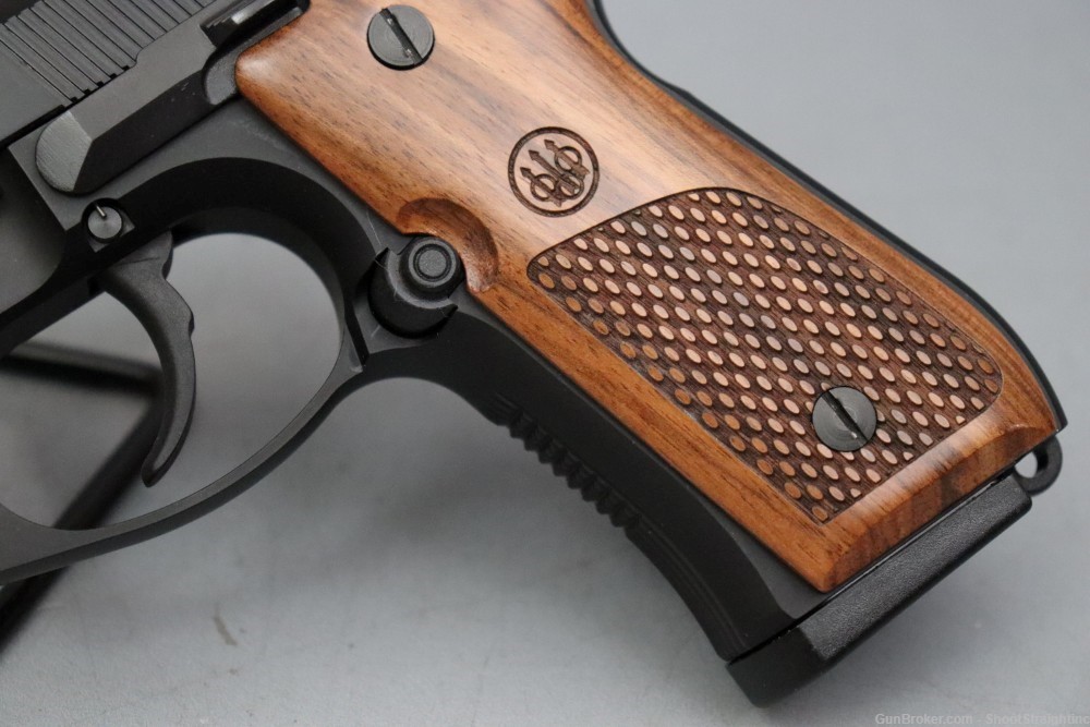 Beretta M9A1 9mm 4.9" w/case -img-8