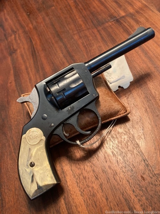 H&R Model 922 4” Barrel 9 Shot .22 LR Revolver 1953 95%+-img-5