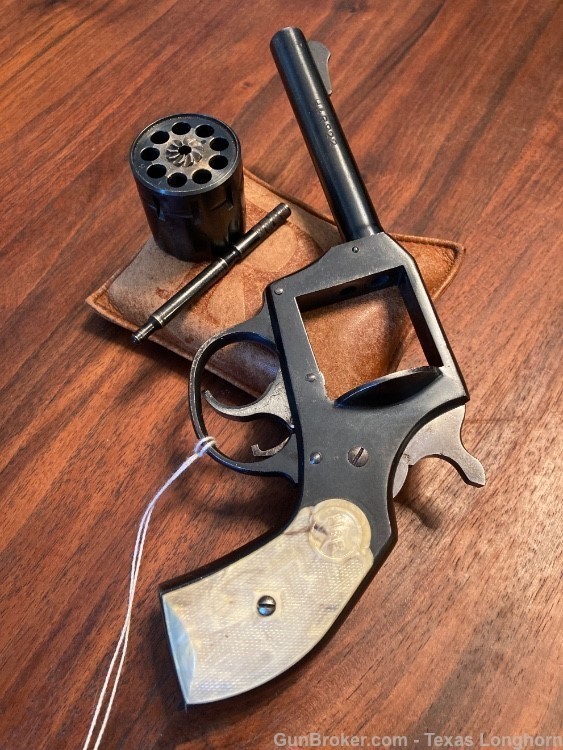 H&R Model 922 4” Barrel 9 Shot .22 LR Revolver 1953 95%+-img-9