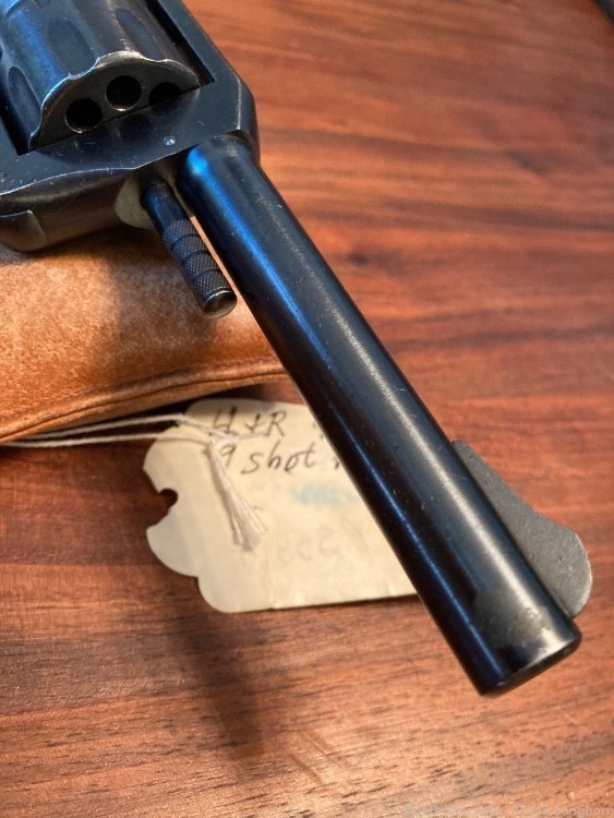 H&R Model 922 4” Barrel 9 Shot .22 LR Revolver 1953 95%+-img-8