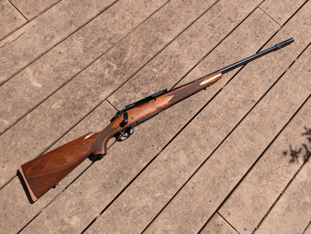 Winchester Model 70 Classic Sporter BOSS .300 Win Mag-img-0
