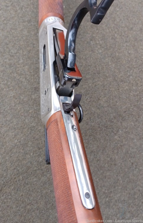 Winchester Legendary Lawmen Model 94 in .30-30 WIN 16" Barrel-img-38