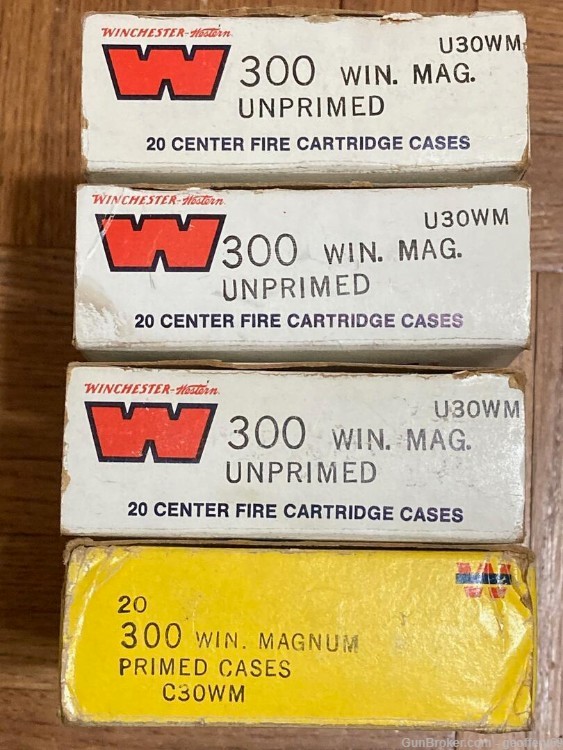 300 Win Mag SP Rifle Ammo 64rds Reloads MAGNUM-img-1