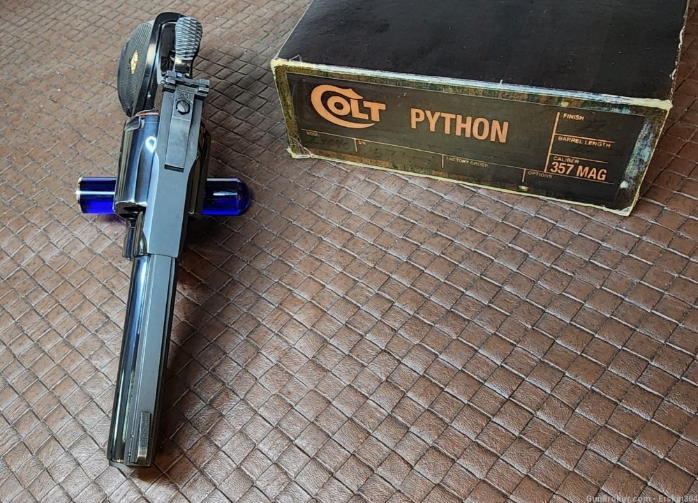 1976 Colt Python 357mag 4inch blue w/box excellent -img-9